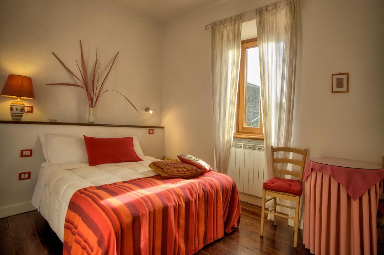 La Torretta Bed & Breakfast Tuscania Ngoại thất bức ảnh